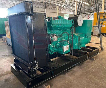 Grupo gerador de energia diesel 450 kVA — foto 2
